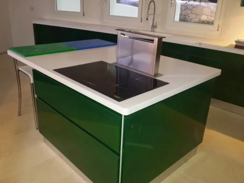 SOLID-SURFACE-18